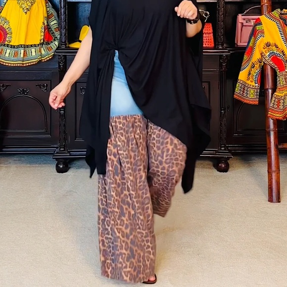 Denim Wide Leg Animal Print Pants - Picture 4 of 5